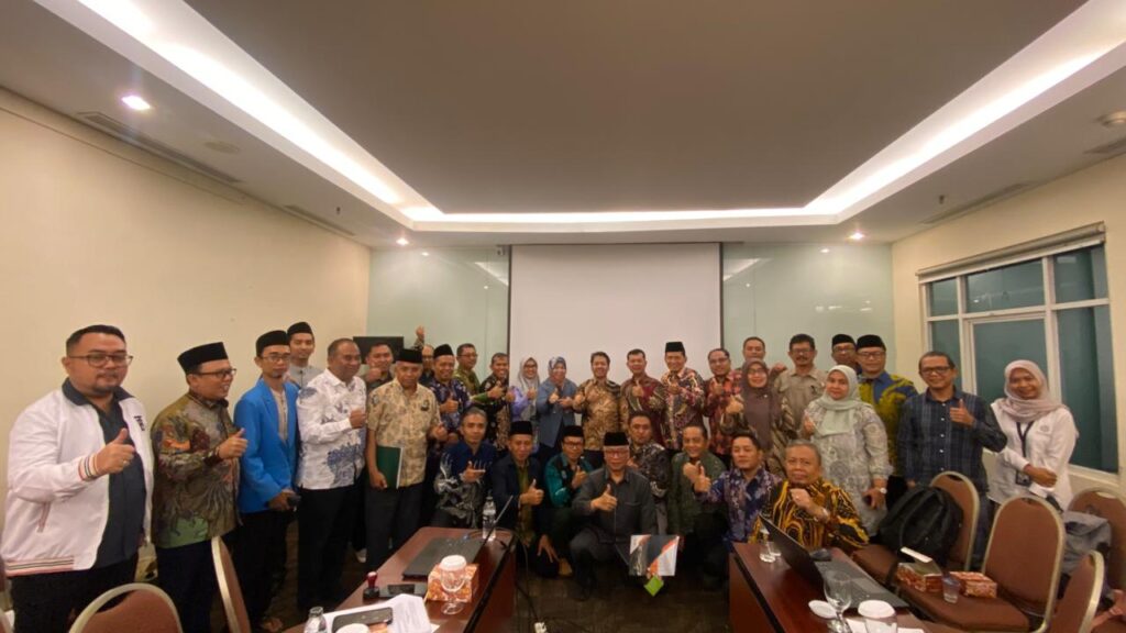 Foto Kehadiran Pimpinan LP2M UINSSC